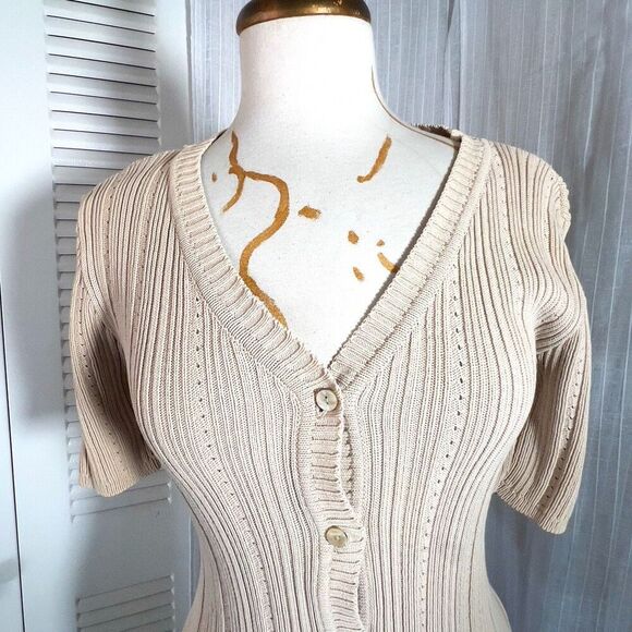 Liz Claiborne | Women’s | Sweaters | S | Button-Down V-Cut Sweater Shirt - Picture 2 of 6